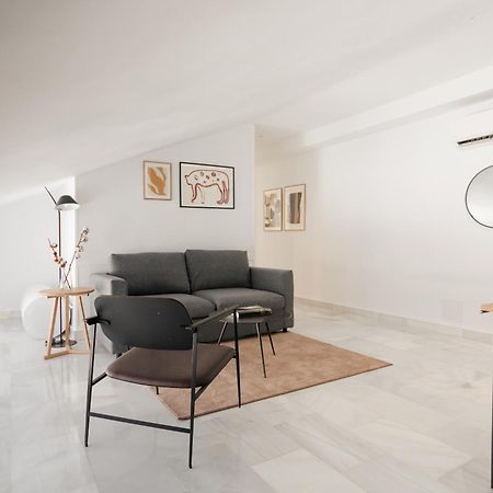 Aparthotel Sonder Santa Ana à Madrid Extérieur photo