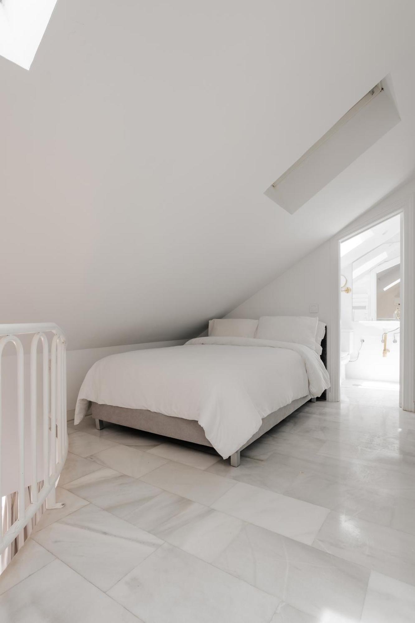 Aparthotel Sonder Santa Ana à Madrid Extérieur photo