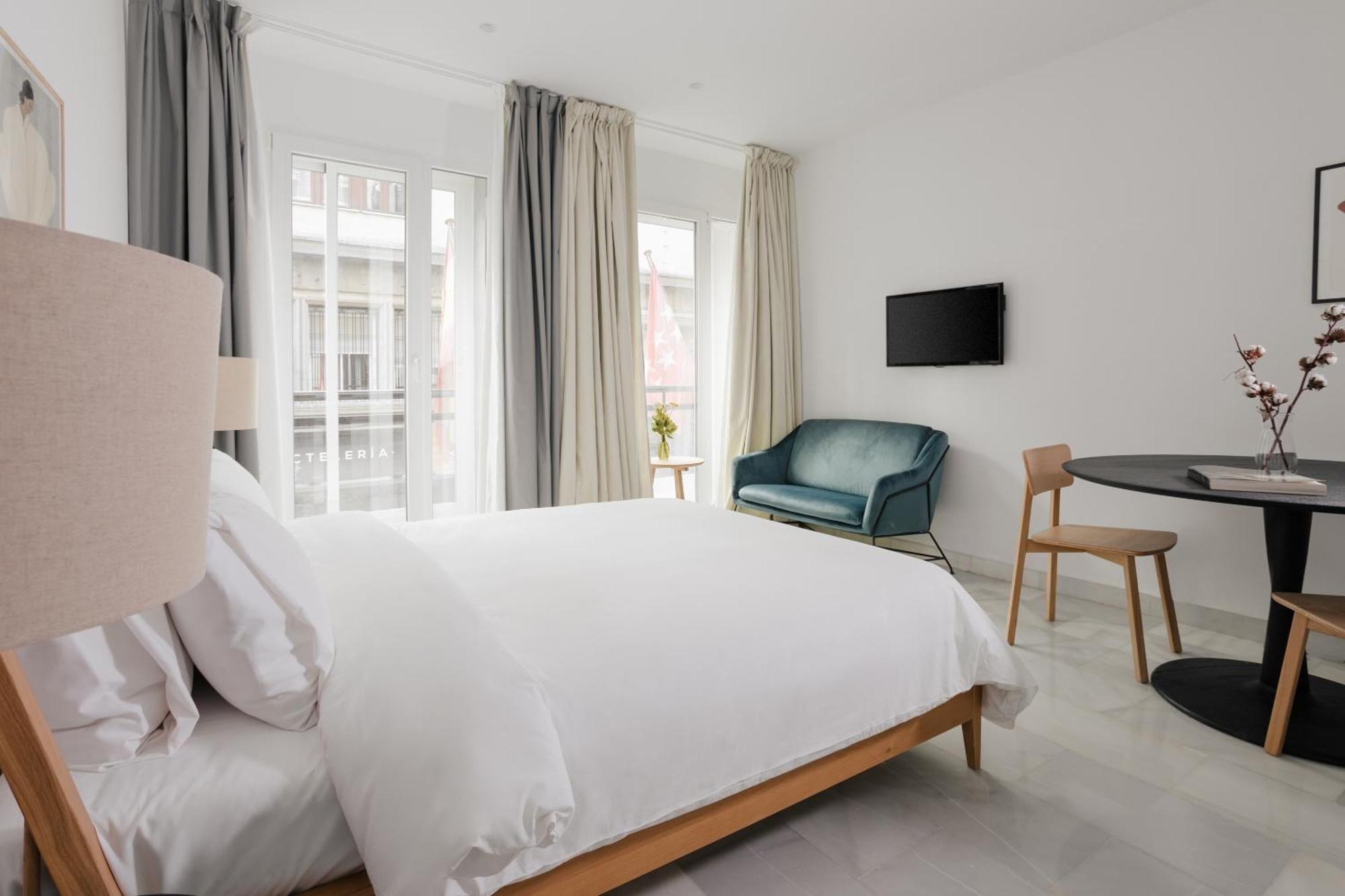 Aparthotel Sonder Santa Ana à Madrid Extérieur photo